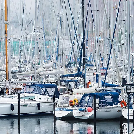 Nis Puk Apartamento *